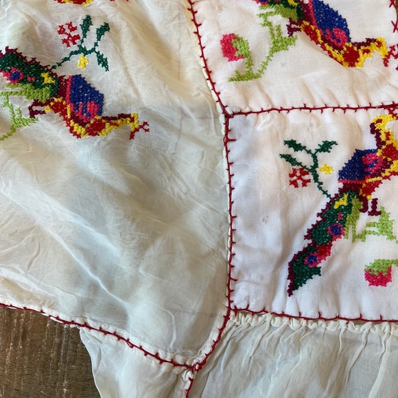 Cute vintage Mexican blouse - Picture 2 of 5